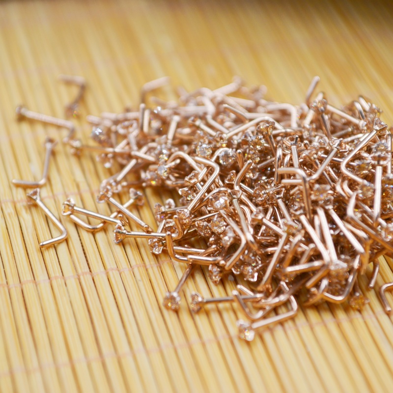 Wholesale 50pcs/Lot 20G PVD Co – обзор и цена Nostril Screw Pin